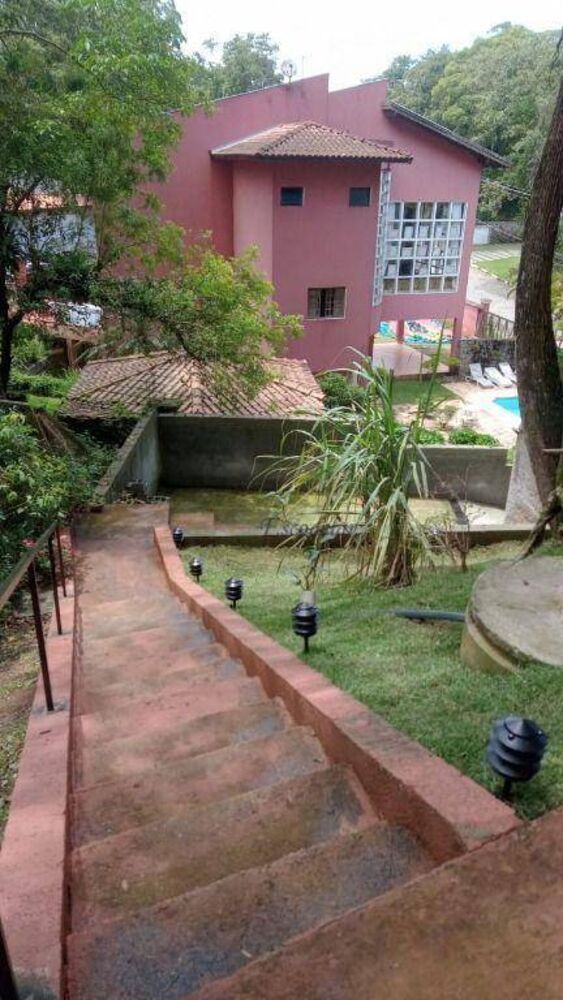 Casa de Condomínio à venda com 4 quartos, 220m² - Foto 2