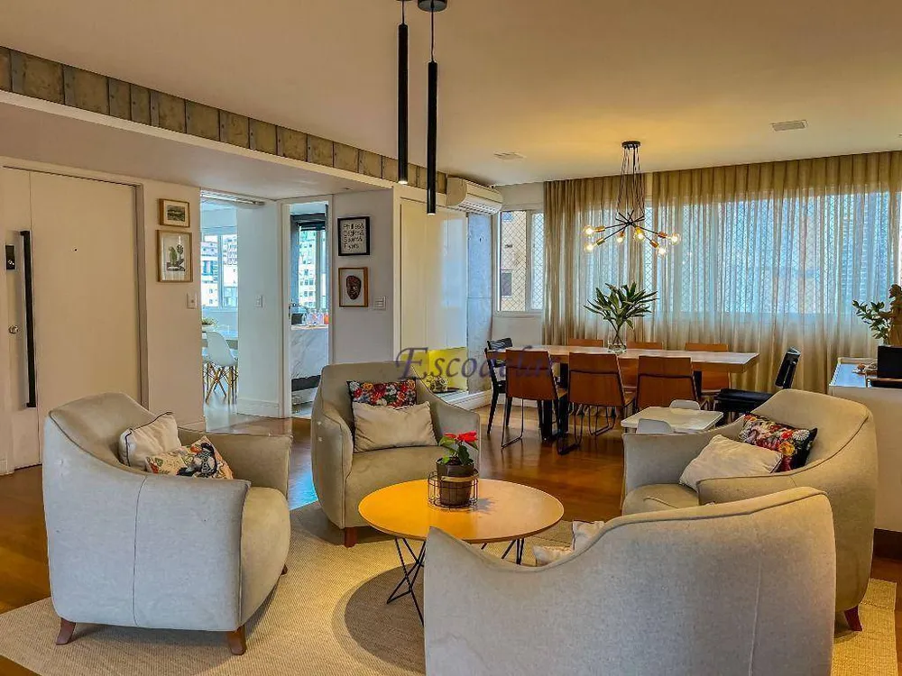 Apartamento, 4 quartos, 240 m² - Foto 1