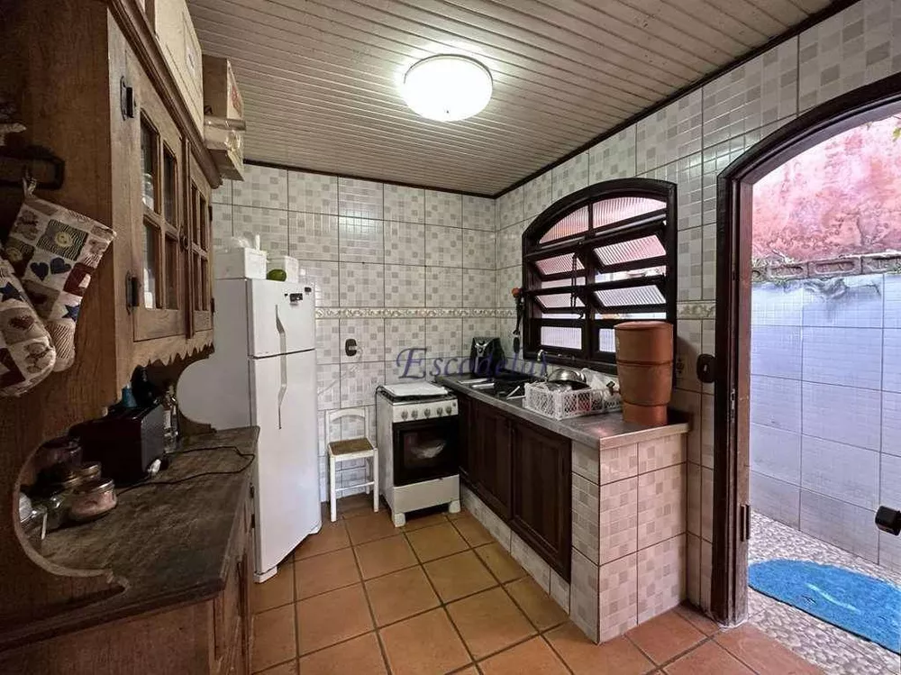 Casa à venda com 3 quartos, 97m² - Foto 16