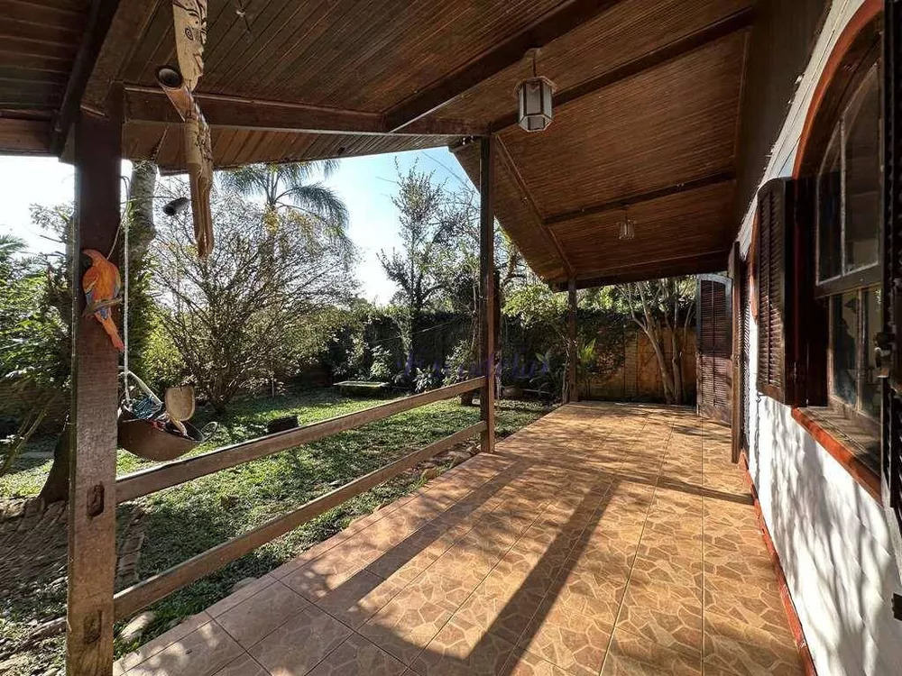 Casa à venda com 3 quartos, 97m² - Foto 9