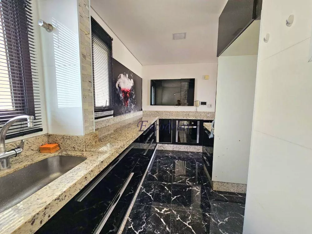 Cobertura, 3 quartos, 236 m² - Foto 10