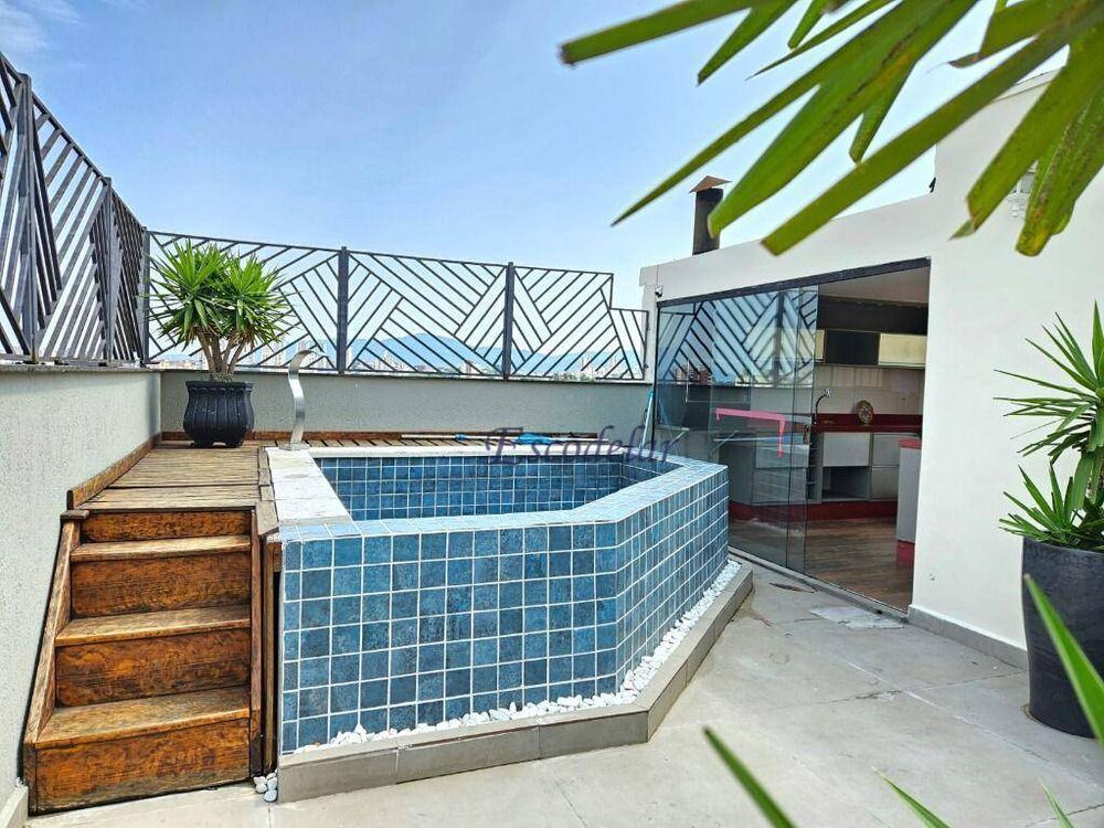 Cobertura, 3 quartos, 236 m² - Foto 1
