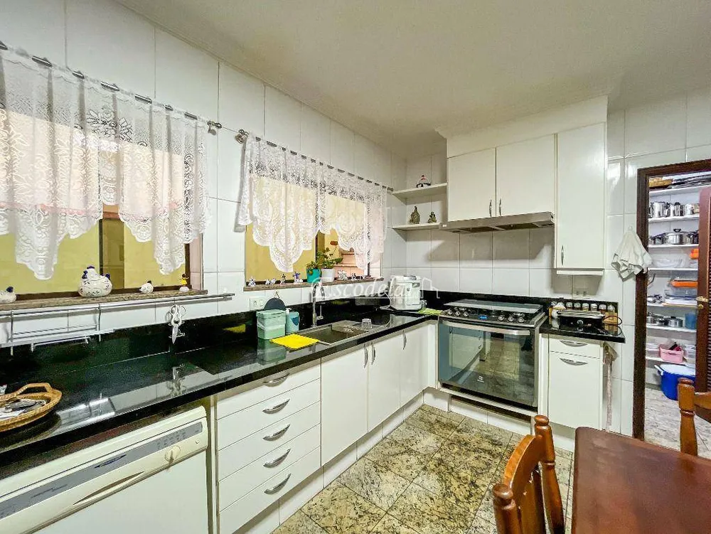 Sobrado, 4 quartos, 256 m² - Foto 11