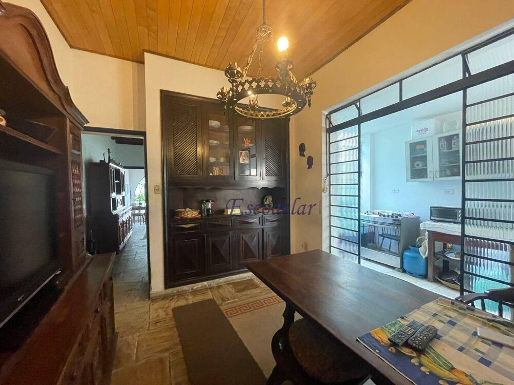 Casa, 3 quartos, 200 m² - Foto 12