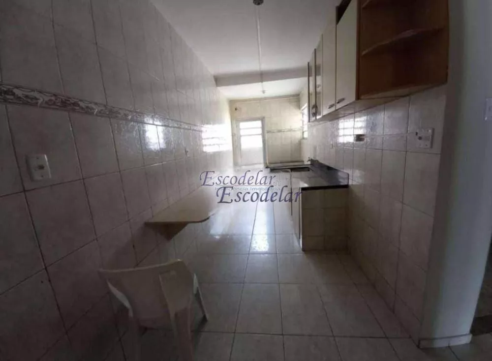 Sobrado à venda com 3 quartos, 180m² - Foto 3