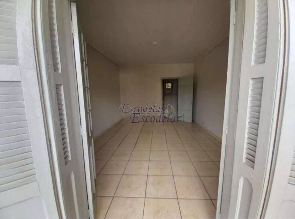 Sobrado à venda com 3 quartos, 180m² - Foto 4