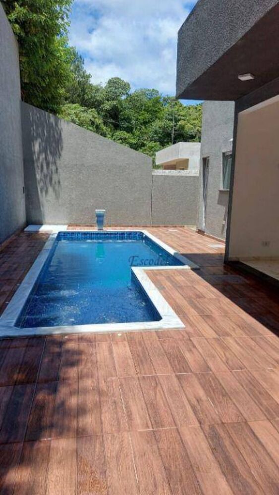 Casa, 3 quartos, 198 m² - Foto 1