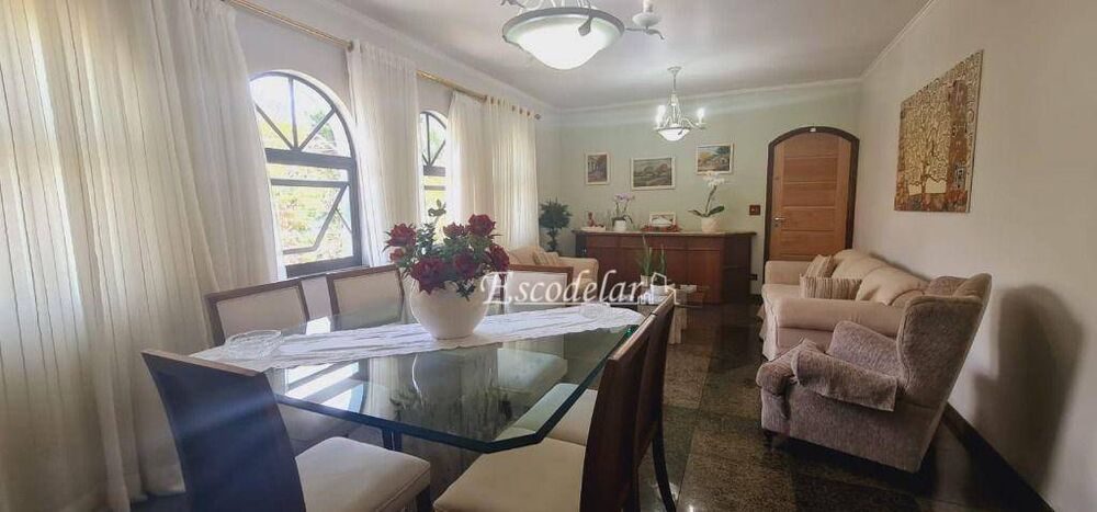 Casa, 3 quartos, 264 m² - Foto 1