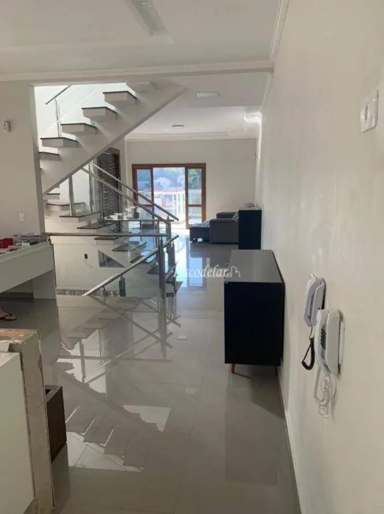 Sobrado, 3 quartos, 330 m² - Foto 1