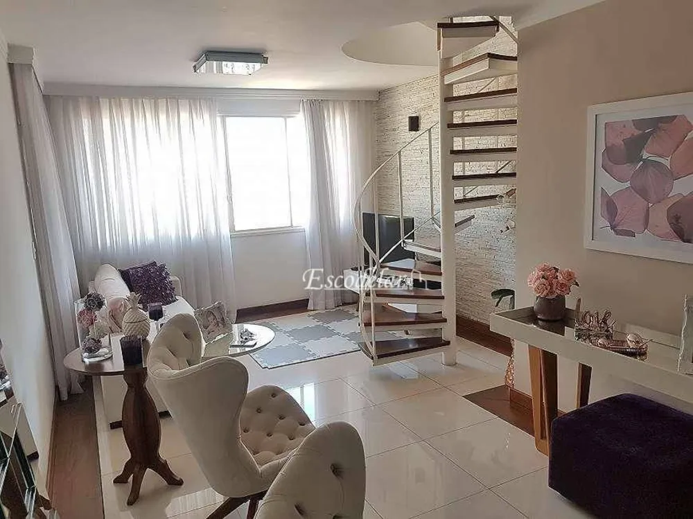 Cobertura, 3 quartos, 227 m² - Foto 1