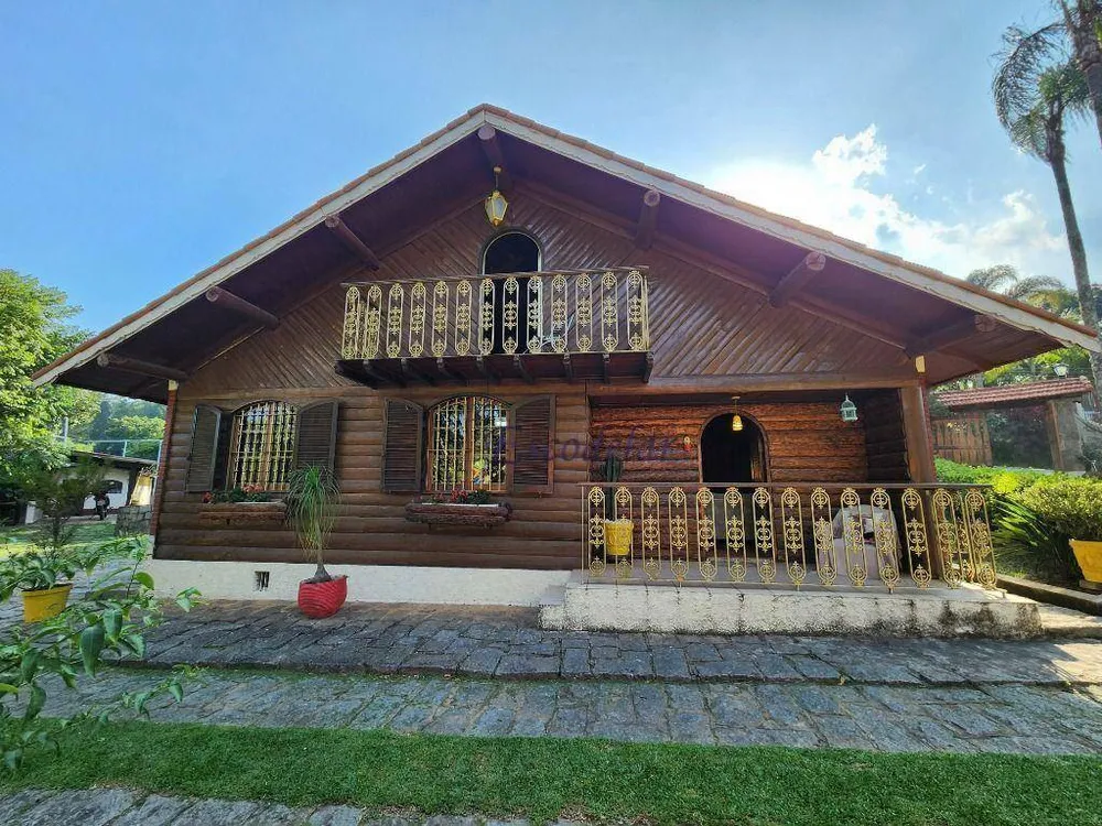 Chácara, 5 quartos, 2047 m² - Foto 1