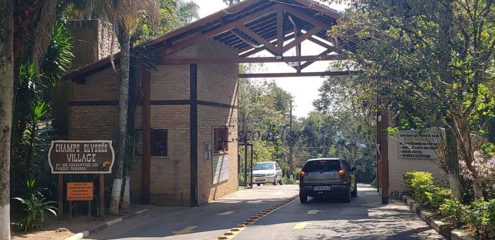 Loteamento e Condomínio, 1019 m² - Foto 2