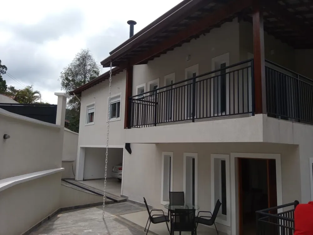 Casa, 4 quartos, 335 m² - Foto 1