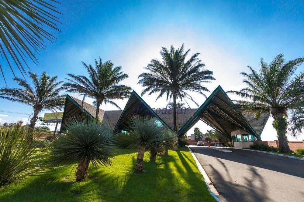 Loteamento e Condomínio, 2200 m² - Foto 1