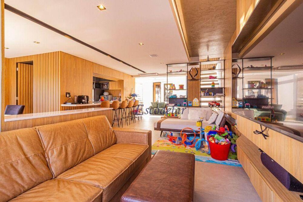 Cobertura, 3 quartos, 215 m² - Foto 8