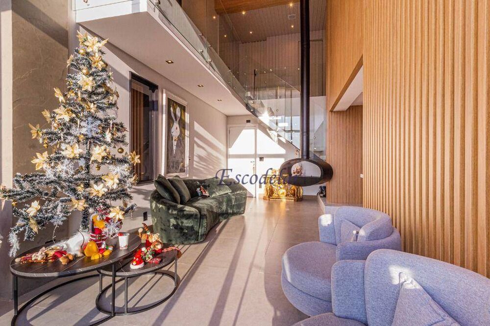 Cobertura, 3 quartos, 215 m² - Foto 1
