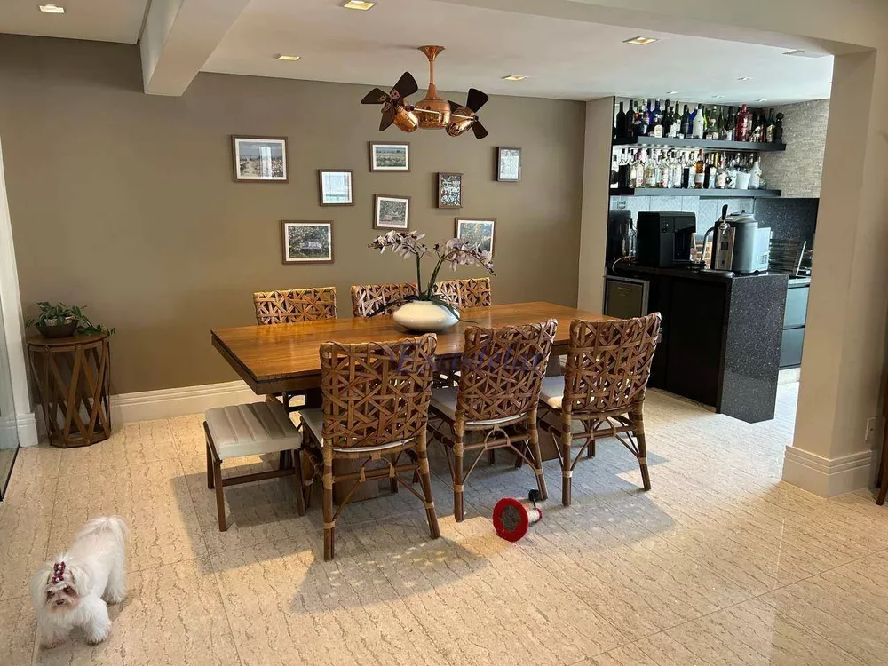 Apartamento, 3 quartos, 243 m² - Foto 2