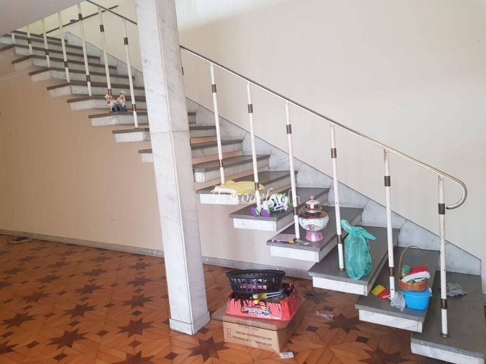 Sobrado, 5 quartos, 403 m² - Foto 4
