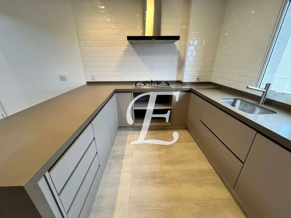 Apartamento, 3 quartos, 176 m² - Foto 1