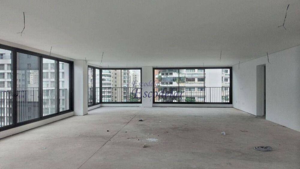 Apartamento, 4 quartos, 375 m² - Foto 1