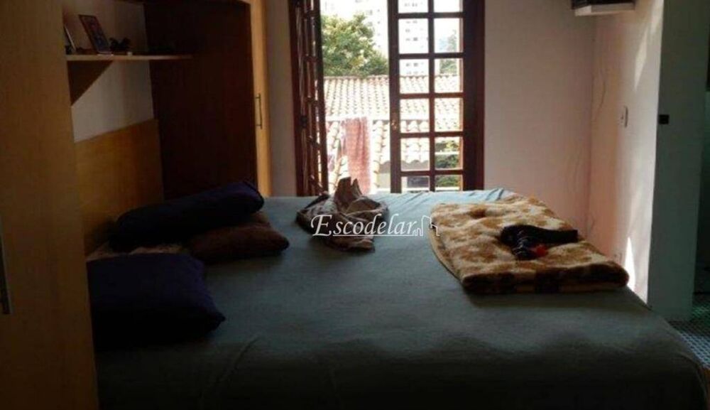 Sobrado, 3 quartos, 180 m² - Foto 1