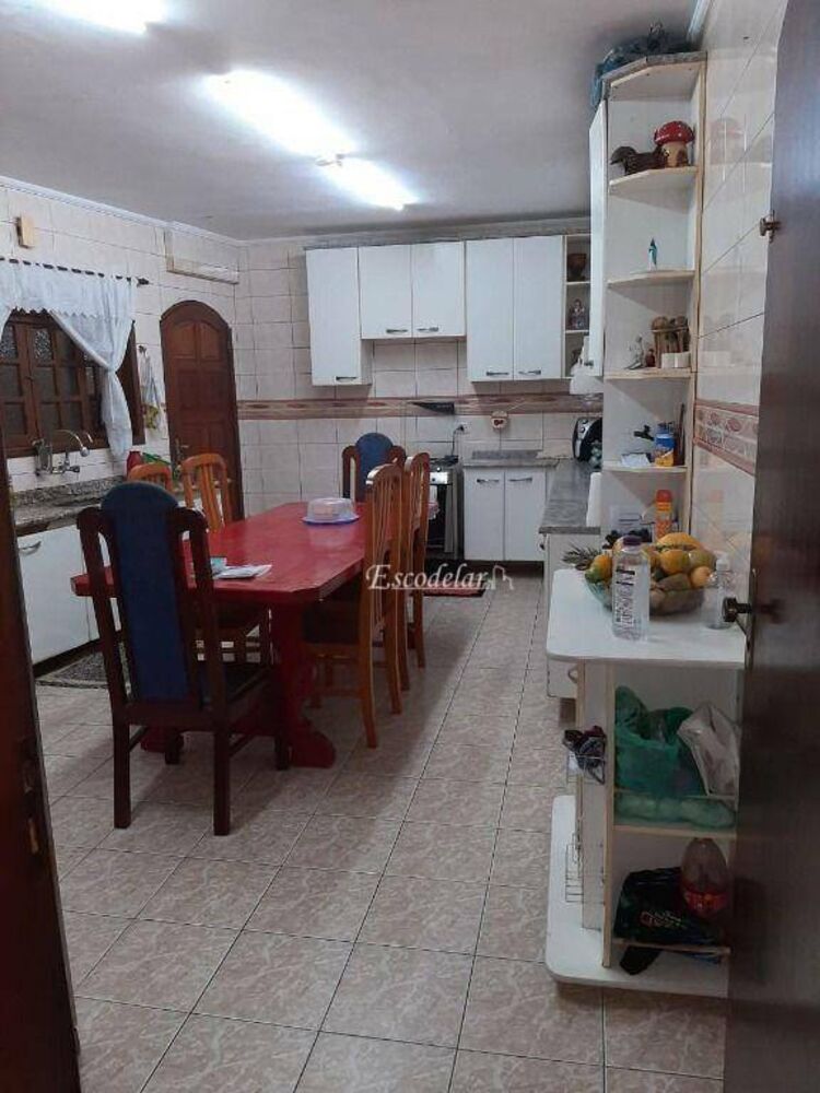 Sobrado, 4 quartos, 290 m² - Foto 1
