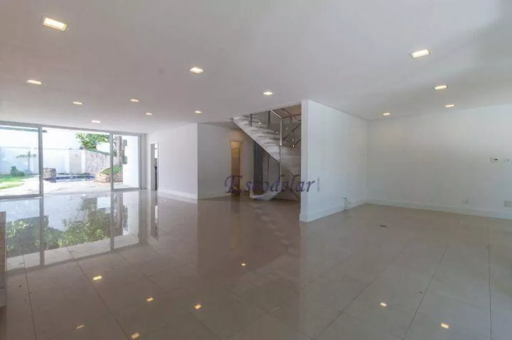 Casa de Condomínio para alugar com 4 quartos, 425m² - Foto 4