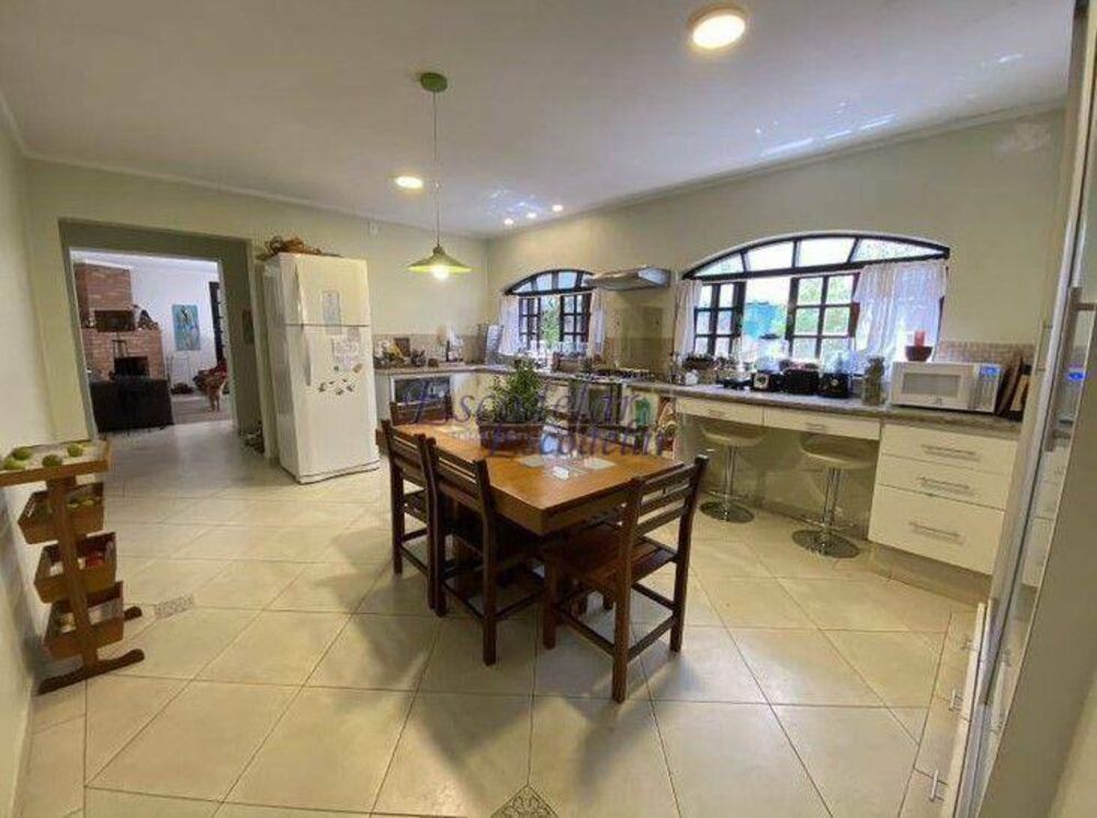 Sobrado, 4 quartos, 270 m² - Foto 2