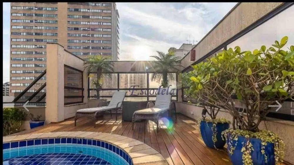 Cobertura à venda com 3 quartos, 246m² - Foto 3