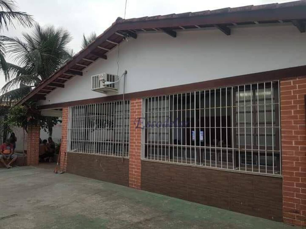 Casa, 5 quartos, 210 m² - Foto 1