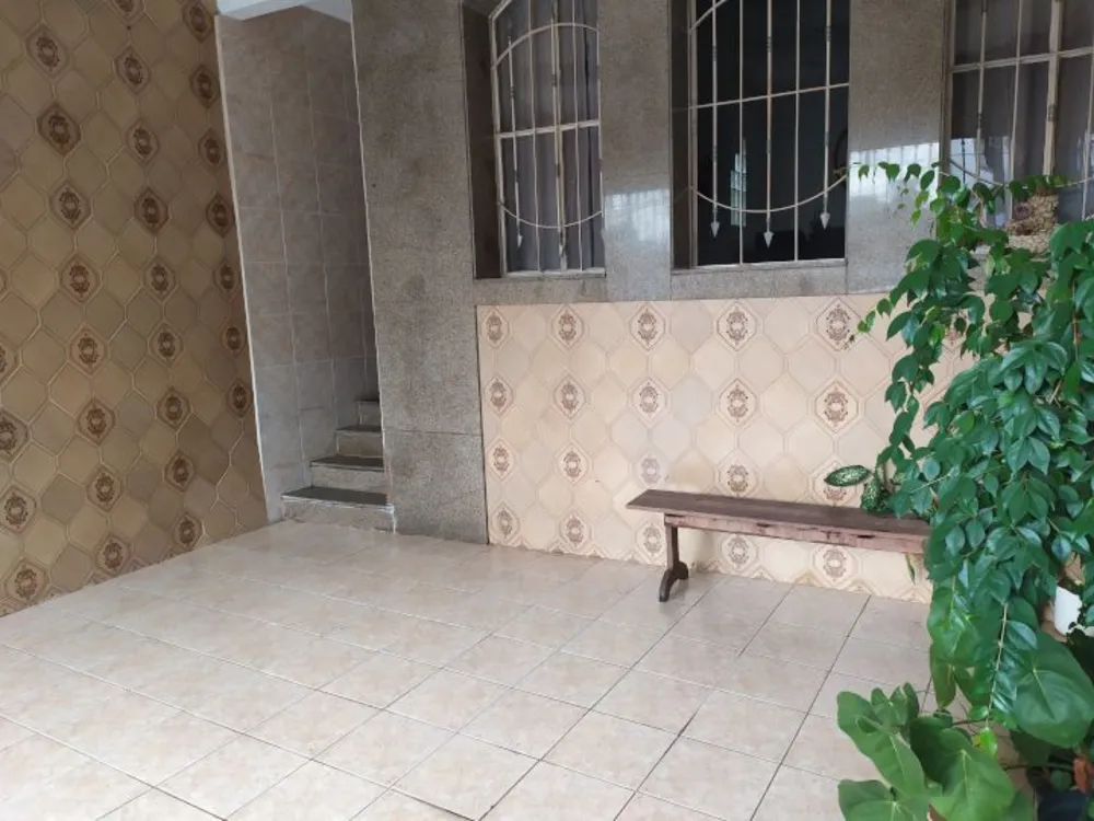 Casa, 4 quartos, 193 m² - Foto 2