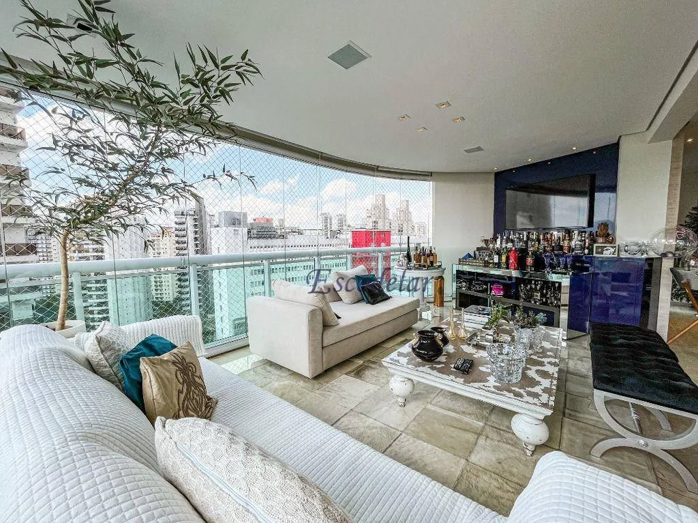 Apartamento, 3 quartos, 220 m² - Foto 2