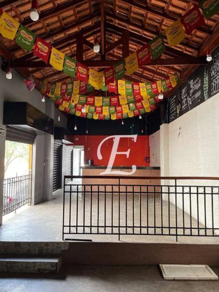 Loja-Salão, 220 m² - Foto 1