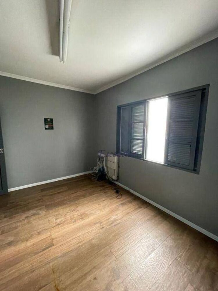 Casa para alugar com 2 quartos, 120m² - Foto 20