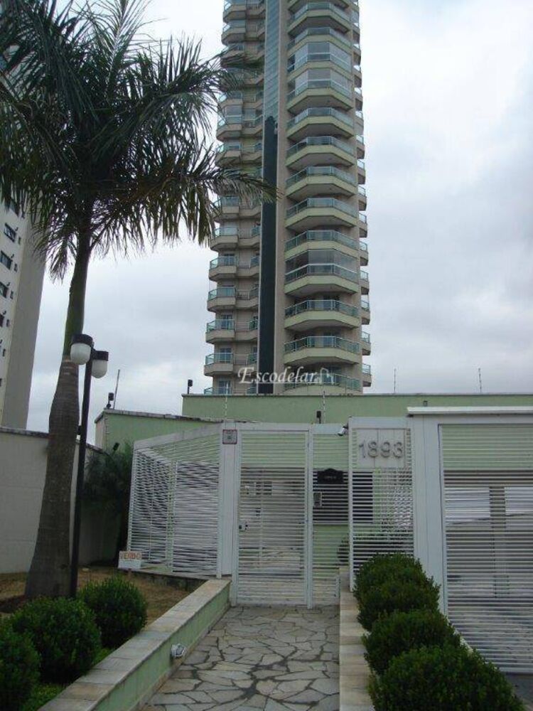 Apartamento, 3 quartos, 200 m² - Foto 1