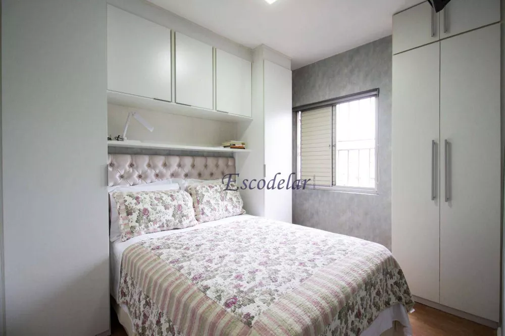 Apartamento à venda com 2 quartos, 62m² - Foto 2