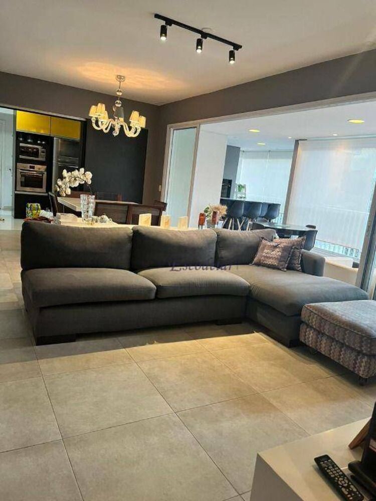 Apartamento, 3 quartos, 134 m² - Foto 1