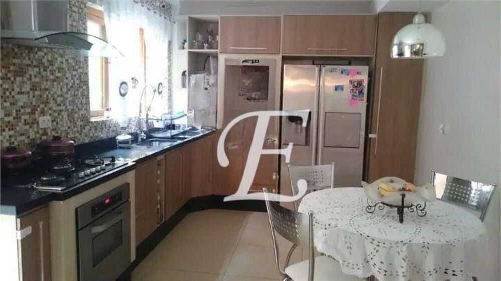 Casa, 3 quartos, 220 m² - Foto 4