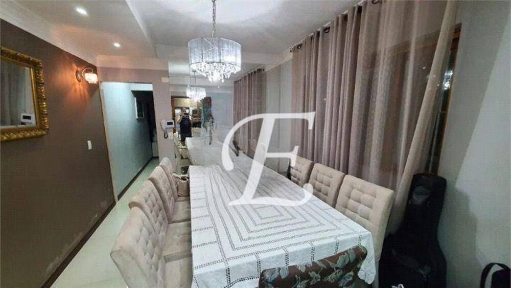 Casa, 3 quartos, 220 m² - Foto 2