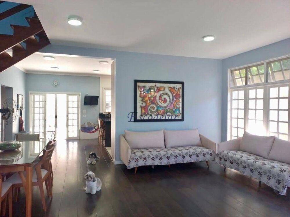 Casa, 3 quartos, 347 m² - Foto 1