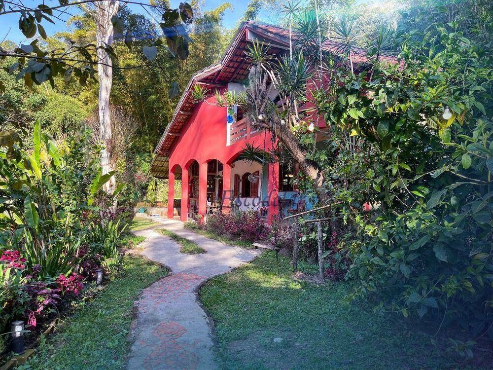 Casa, 4 quartos, 197 m² - Foto 1