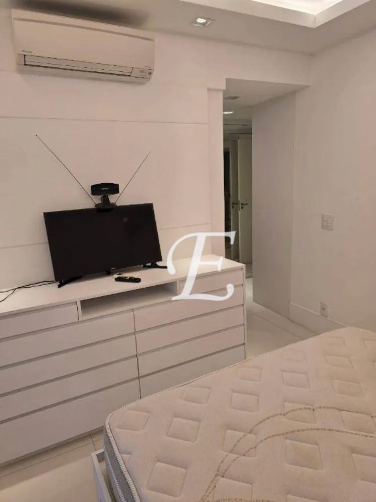 Apartamento, 3 quartos, 140 m² - Foto 1