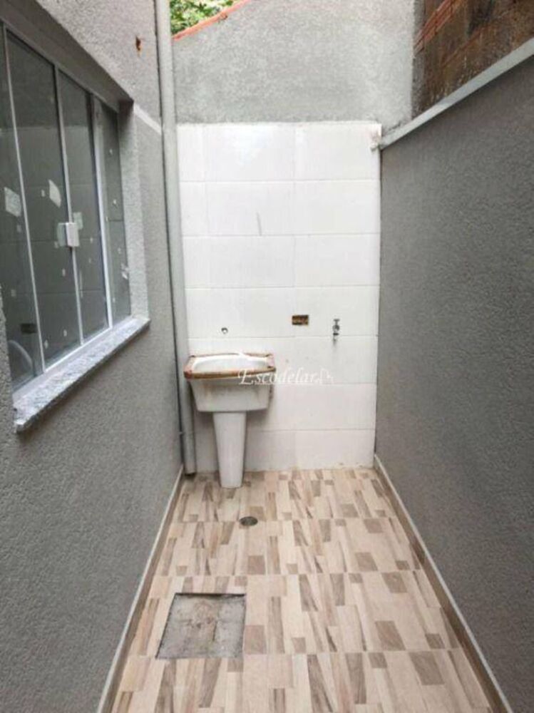 Casa à venda com 2 quartos, 80m² - Foto 2