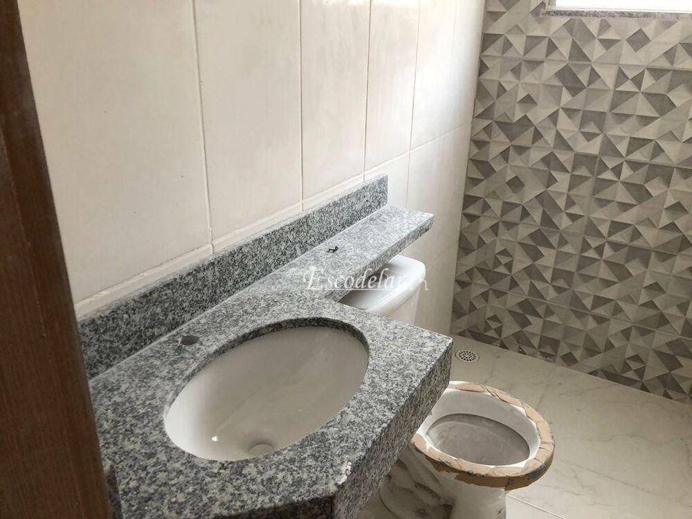Casa à venda com 2 quartos, 80m² - Foto 13