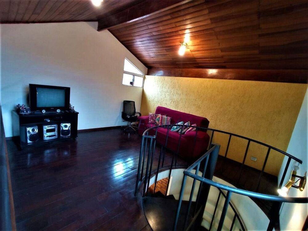 Casa, 3 quartos, 209 m² - Foto 4