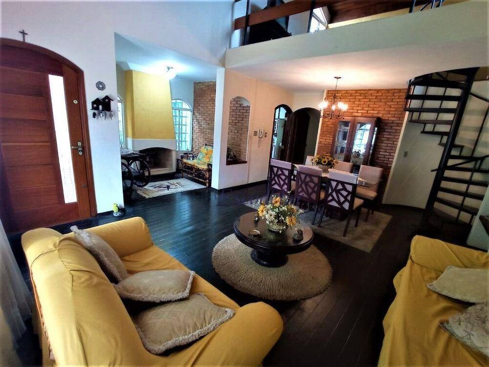Casa, 3 quartos, 209 m² - Foto 9