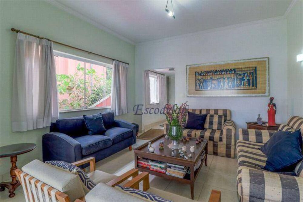 Casa à venda com 4 quartos, 330m² - Foto 4