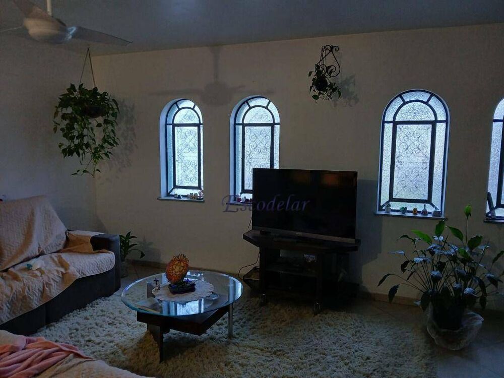 Casa, 3 quartos, 241 m² - Foto 3