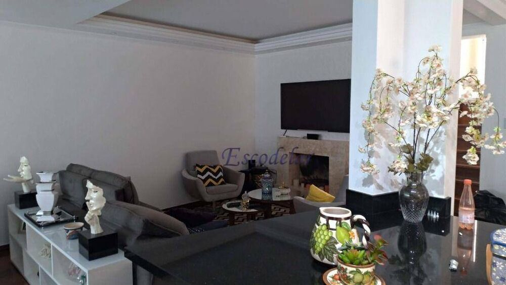 Sobrado, 3 quartos, 347 m² - Foto 2