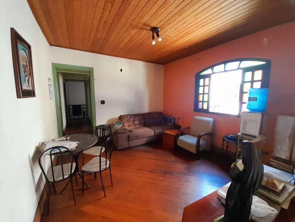 Casa à venda com 4 quartos, 150m² - Foto 3